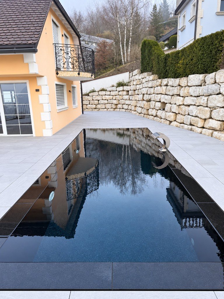 Pishinë poliesteri ditën, Poolstrasse 12, Füllinsdorf, Switzerland